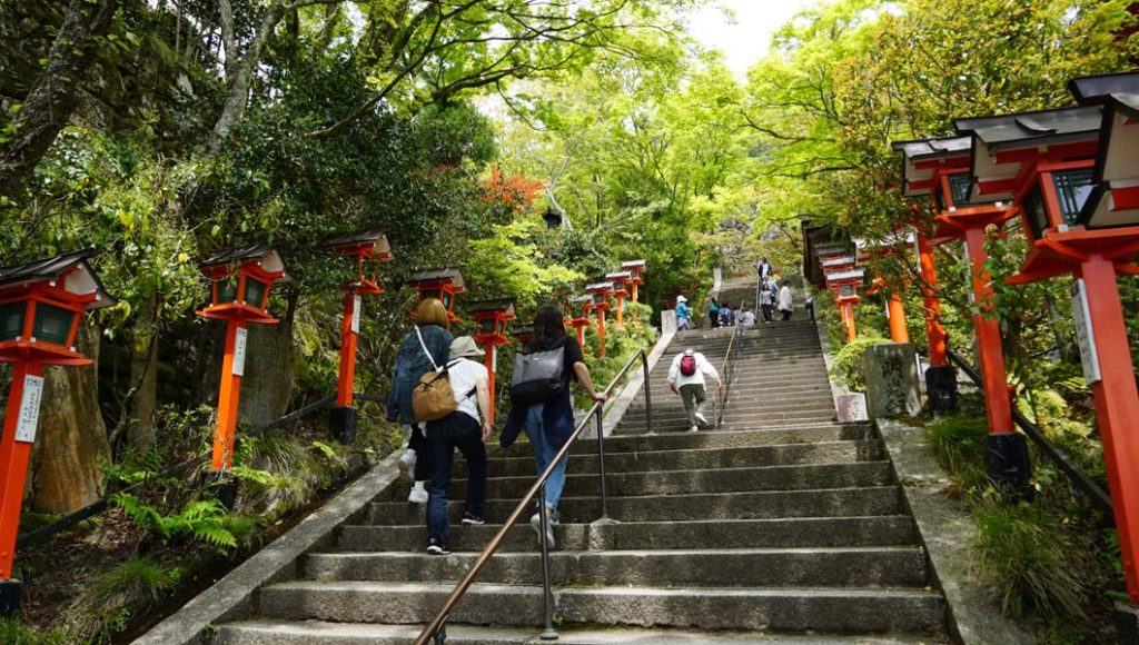 鞍馬寺 金堂への階段