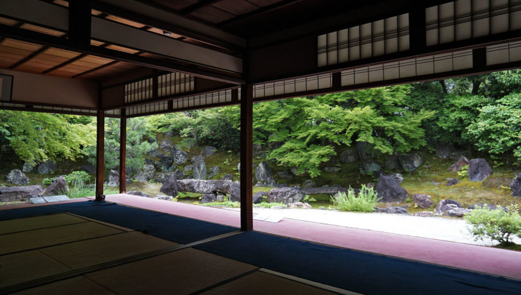 圓徳院 北庭