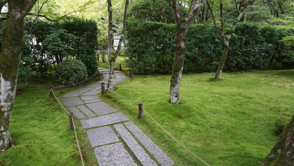 苔の庭入口