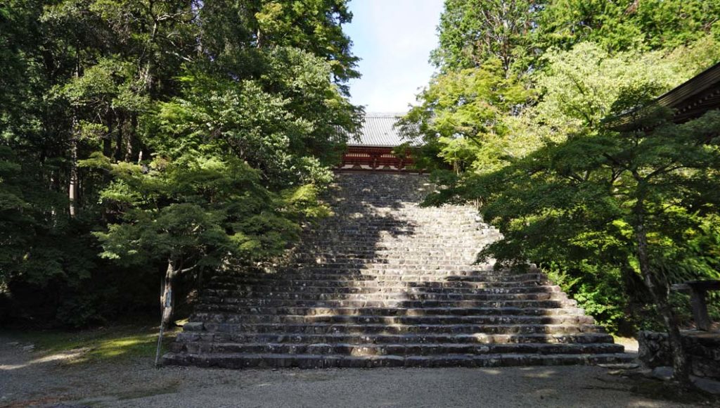 神護寺 金堂への階段