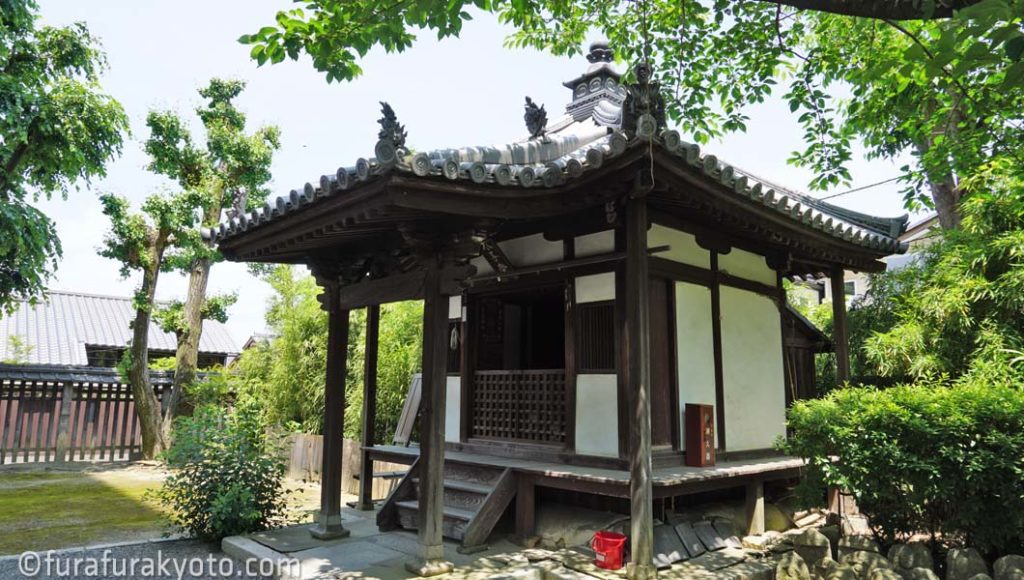 法観寺 太子堂