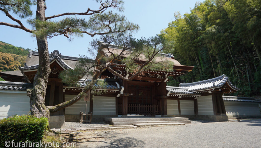 御寺 泉涌寺 霊明殿唐門