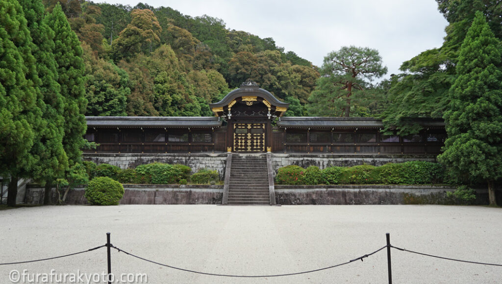 月輪陵
